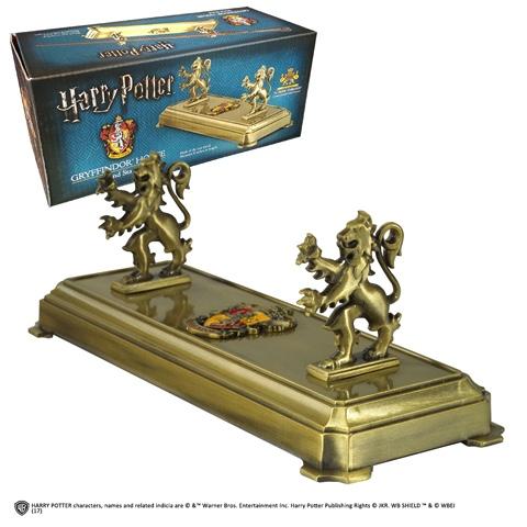 HARRY POTTER - Wand Display - Gryffindor - 2