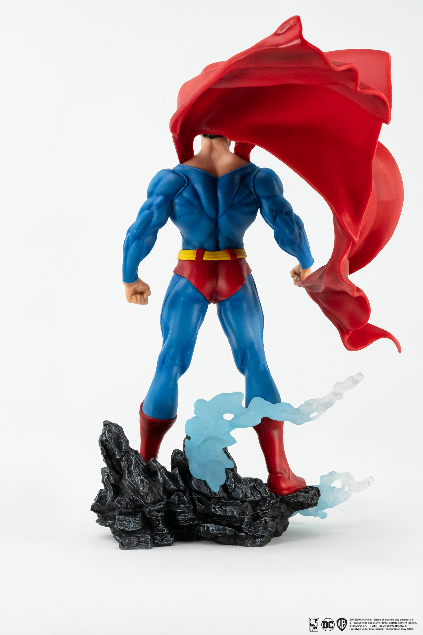 DC COMICS UNIVERSE - Figurine Articulée Superman Deluxe 30 cm