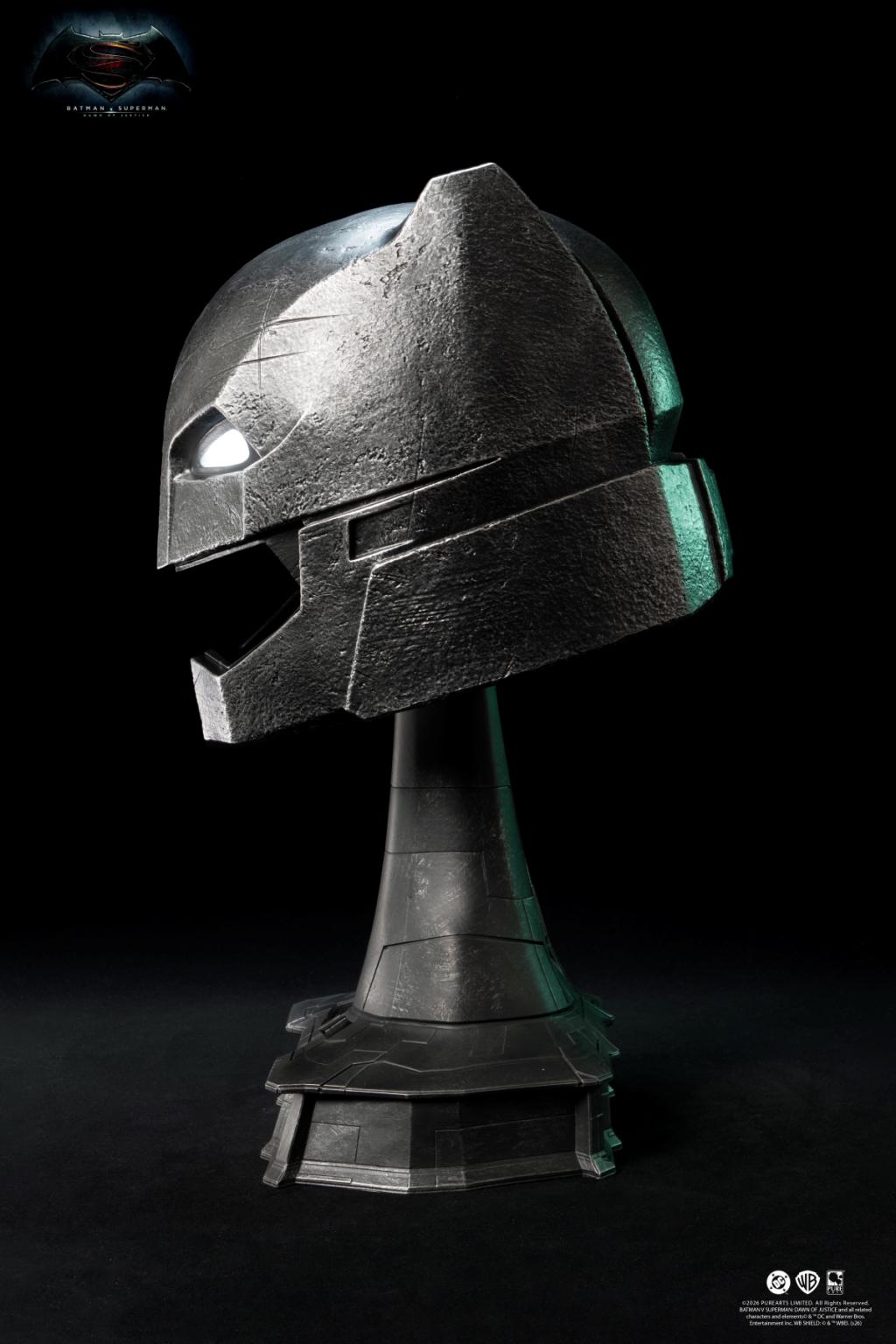 BATMAN V SUPERMAN - Armored Batman Helmet - Replica 1/1 - 3