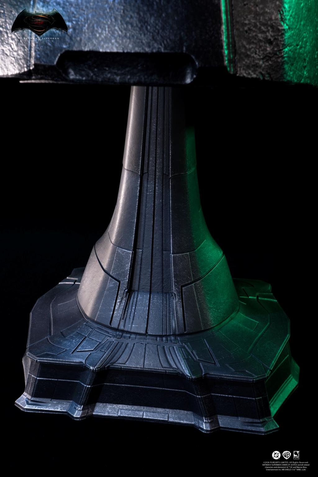 BATMAN V SUPERMAN - Armored Batman Helmet - Replica 1/1 - 6