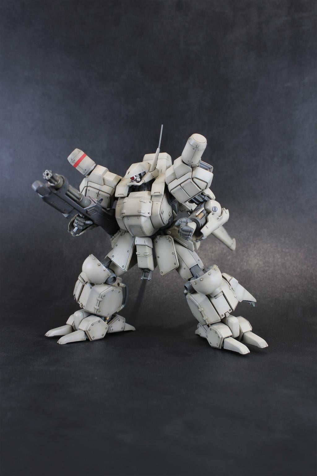 ASSAULT SUIT LEYNOS - AS-5E3 Leynos 