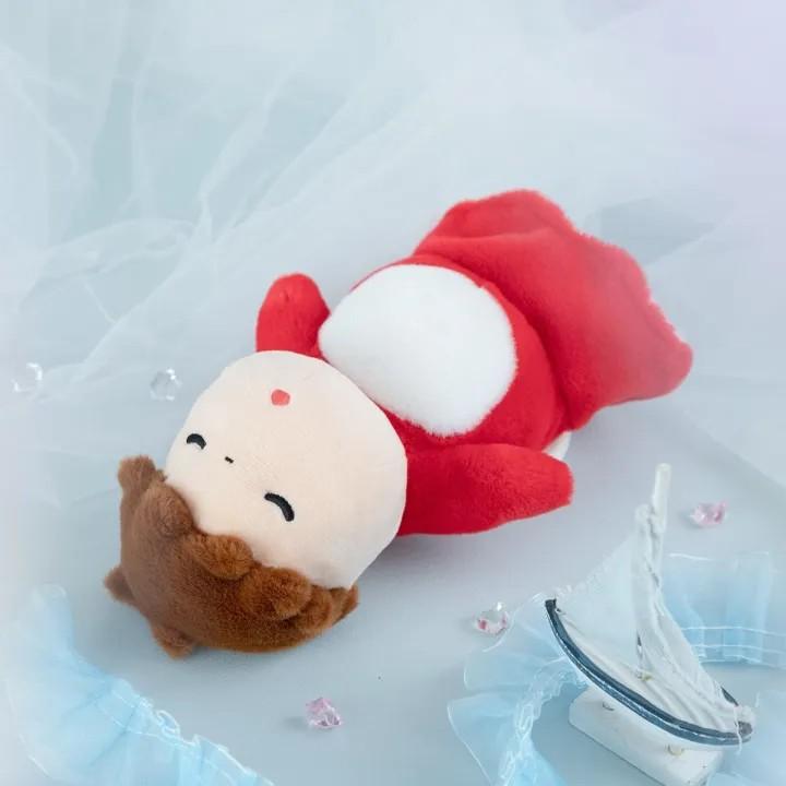 PONYO ON THE CLIFF - Ponyo lies down - Nakayoshi Plush 15cm - 3
