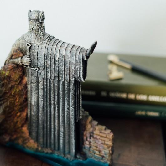 LORD OF THE RINGS - Argonath - 2 Bookend 16cm : ShopForGeek.com