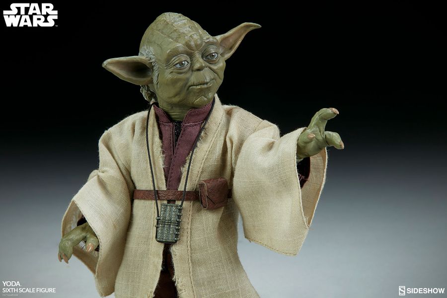 STAR WARS - Yoda - 1:6 Scale Figure : ShopForGeek.com: Figurines