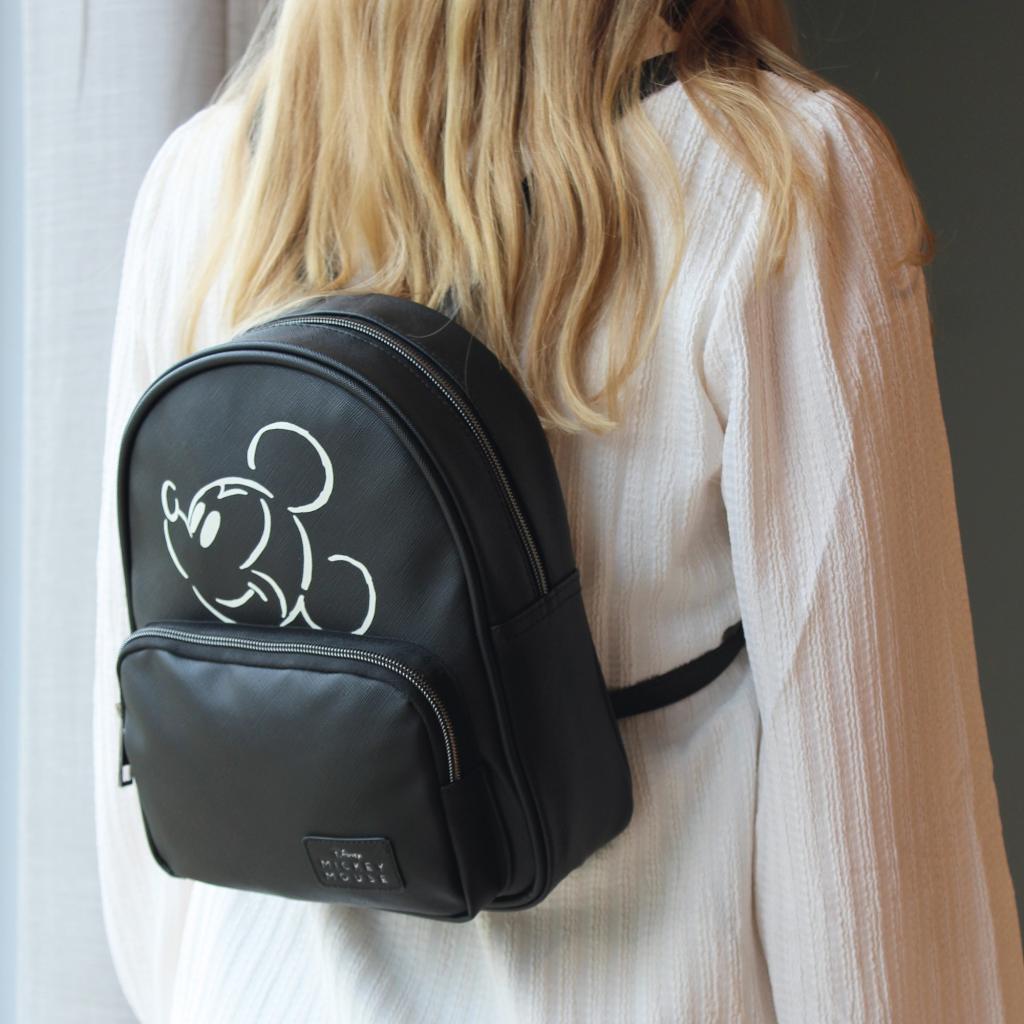 DISNEY - Sweet About Me - Drawing Mickey - Backpack - 2
