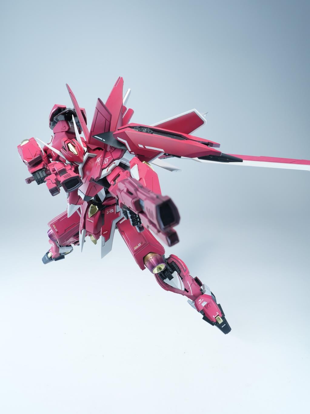 X-PLAY - J-20 Cang Wei Crimson Flowing Gold - Model Kit 21cm - 4