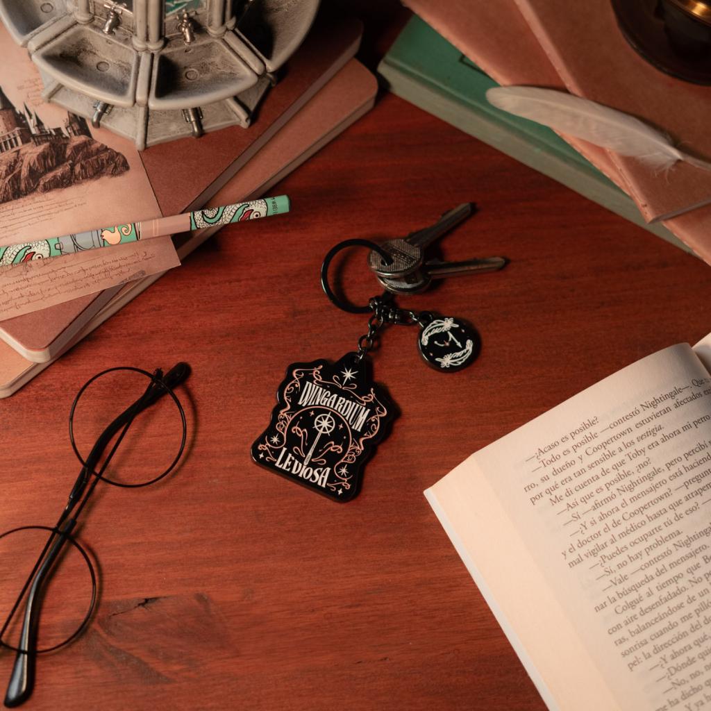 HARRY POTTER - Wingardium Leviosa - 'Glow in the Dark' Keychain - 2