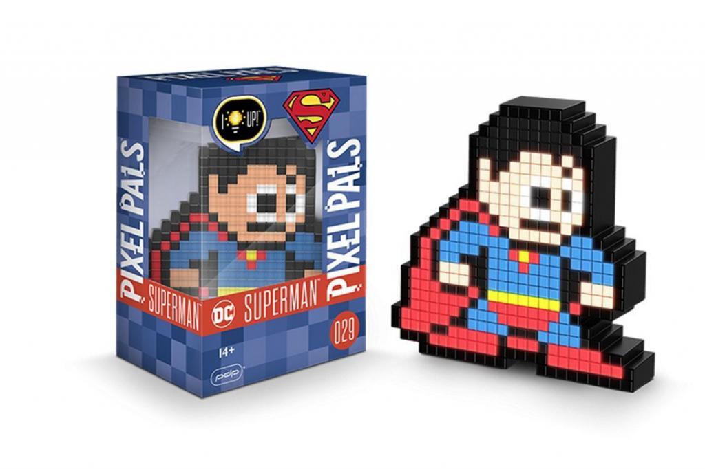 PIXEL PALS Light Up Collectible Figures - Superman - 2